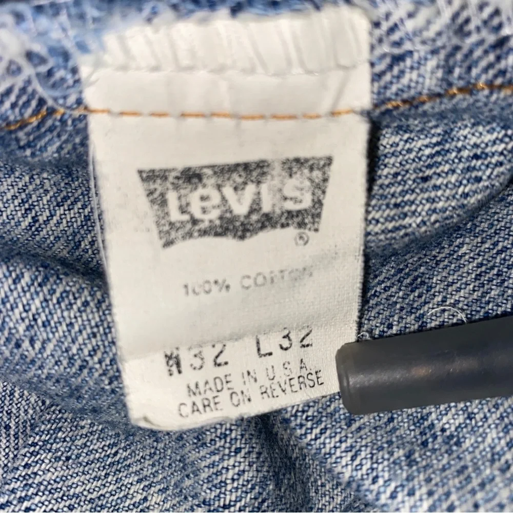 Vintage Levis 505 Made in USA Light Wash Denim Jeans 32
